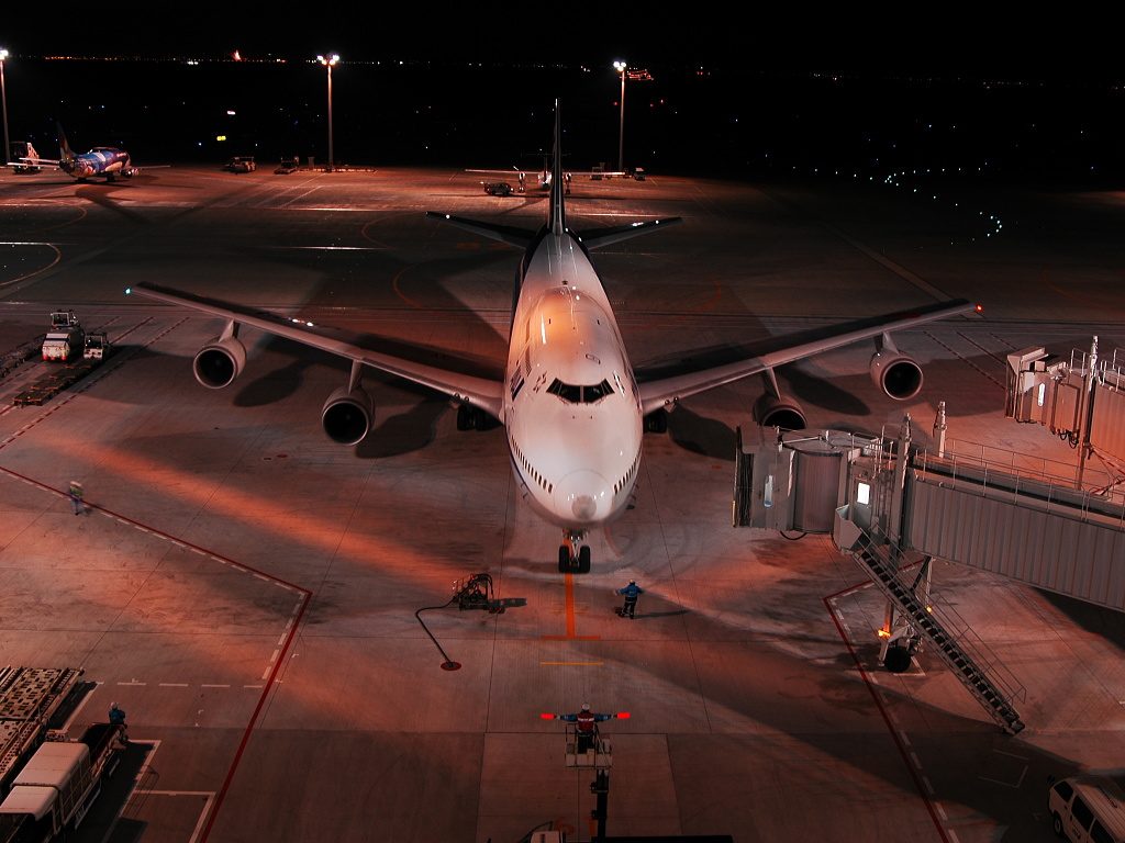 荷蘭空運價格，MU空運專線，深圳大智通國際貨運